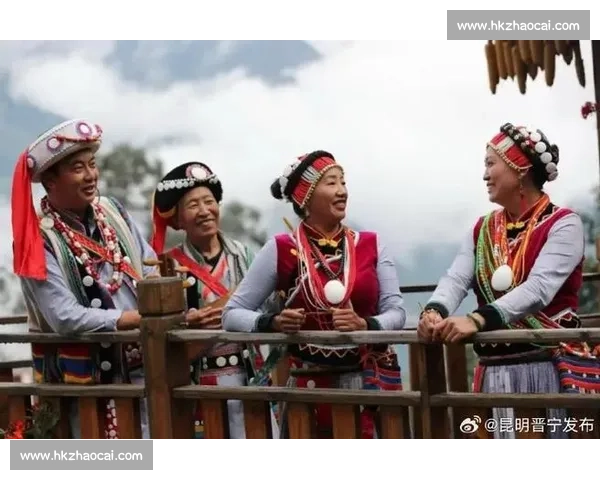 云南山歌比赛现场激烈角逐 歌声传递民族风情与文化魅力